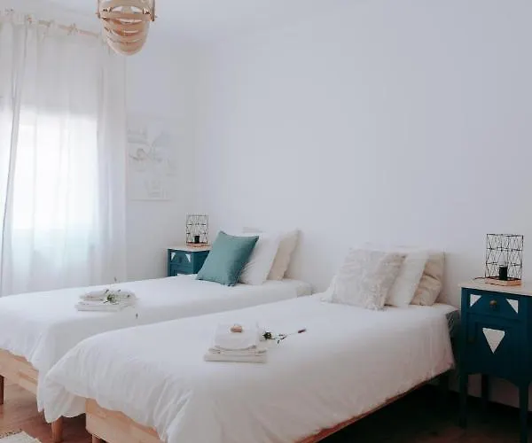 Ondina * Casais de Sao Lourenco